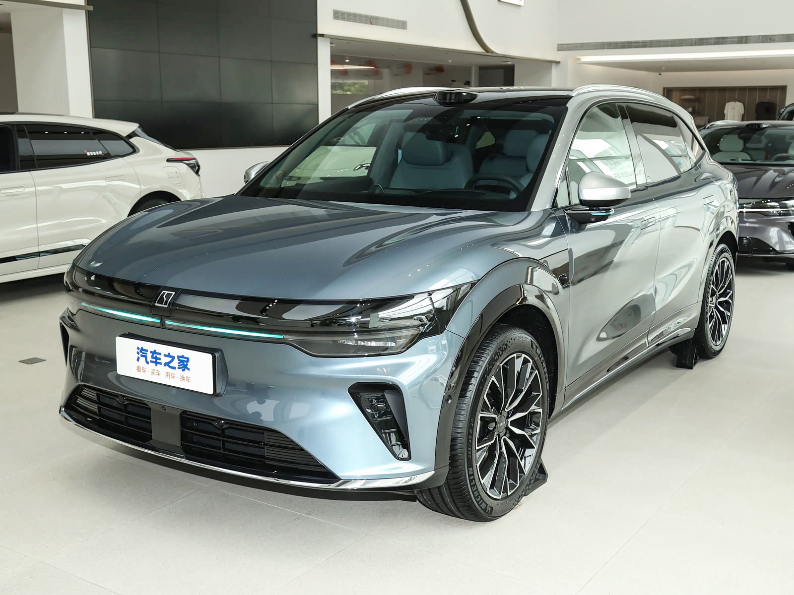 2026-75-kwh-max-rwd-01.jpeg