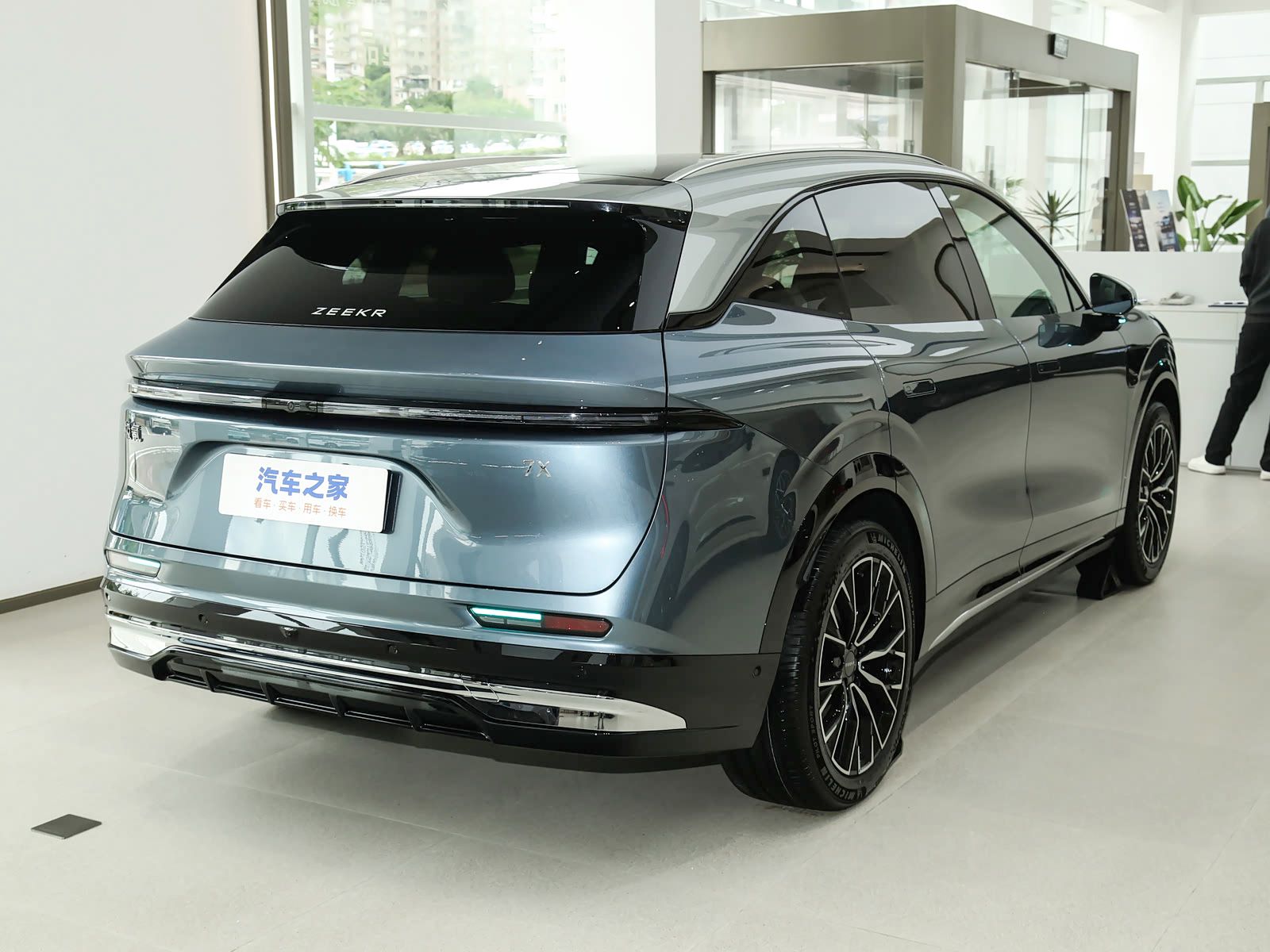 2026-75-kwh-max-rwd-05.jpeg